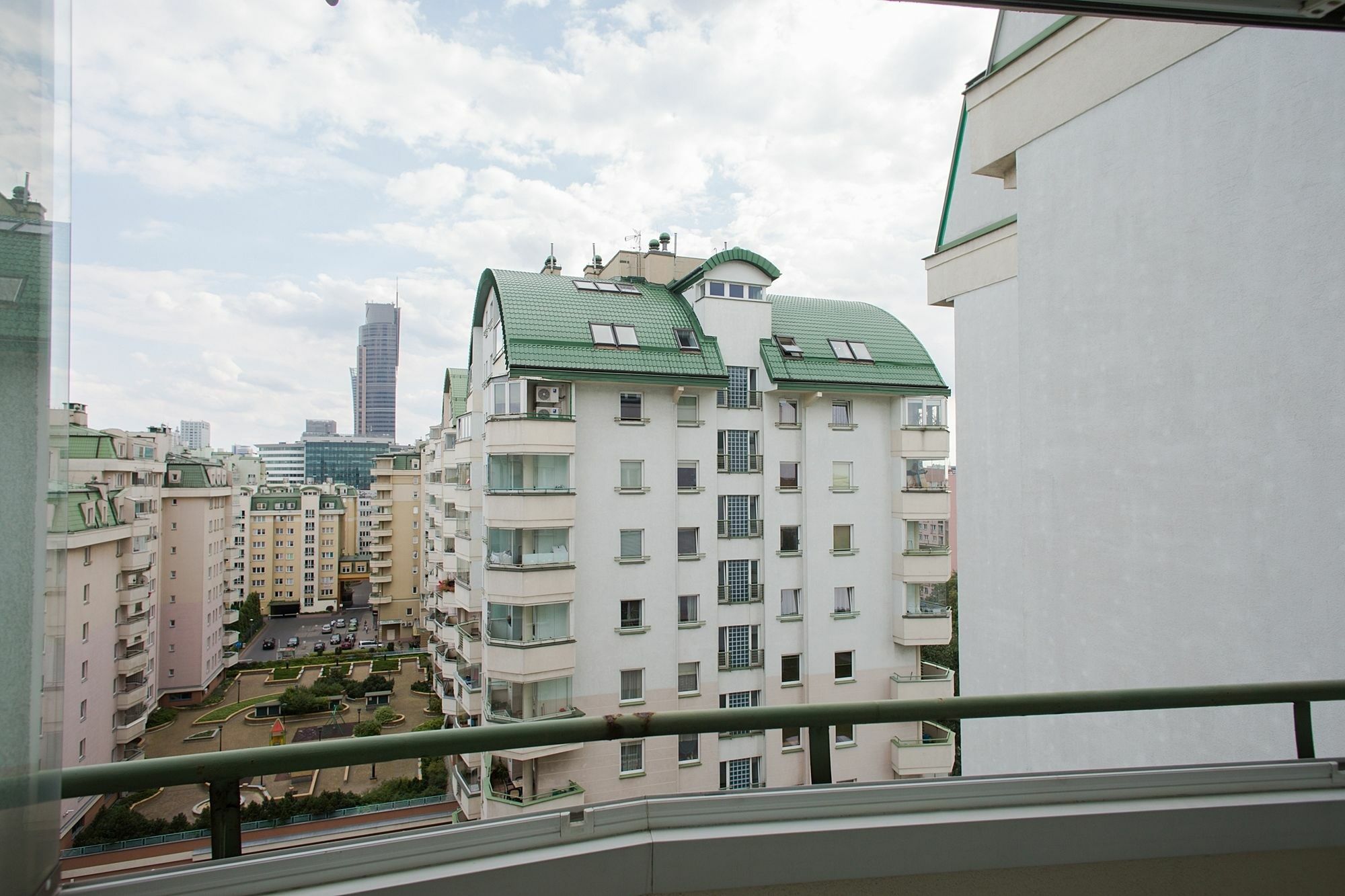 Shortstaypoland Wolnosc Warschau Exterior foto